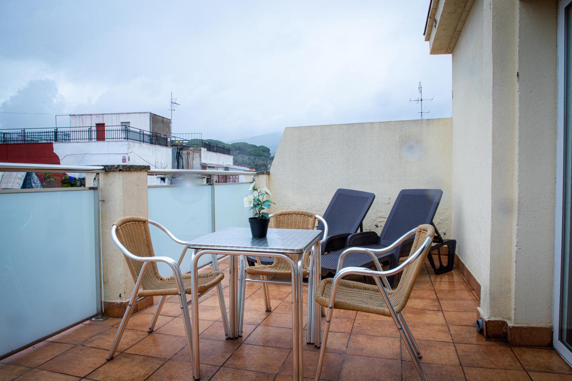 Apartamentos Comfort Calella Exterior photo