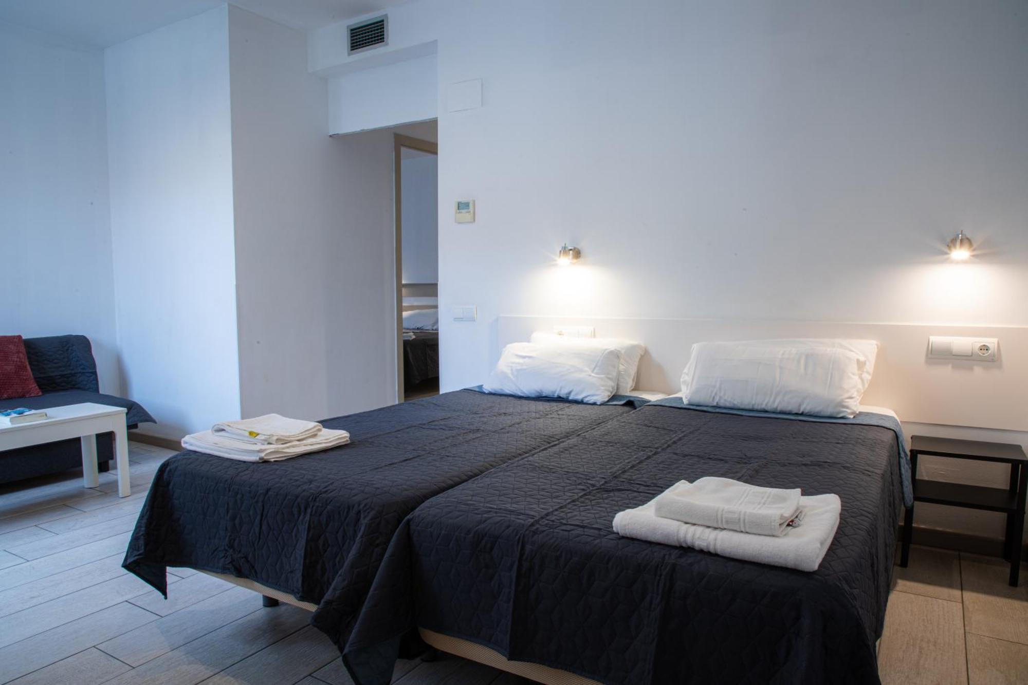 Apartamentos Comfort Calella Exterior photo