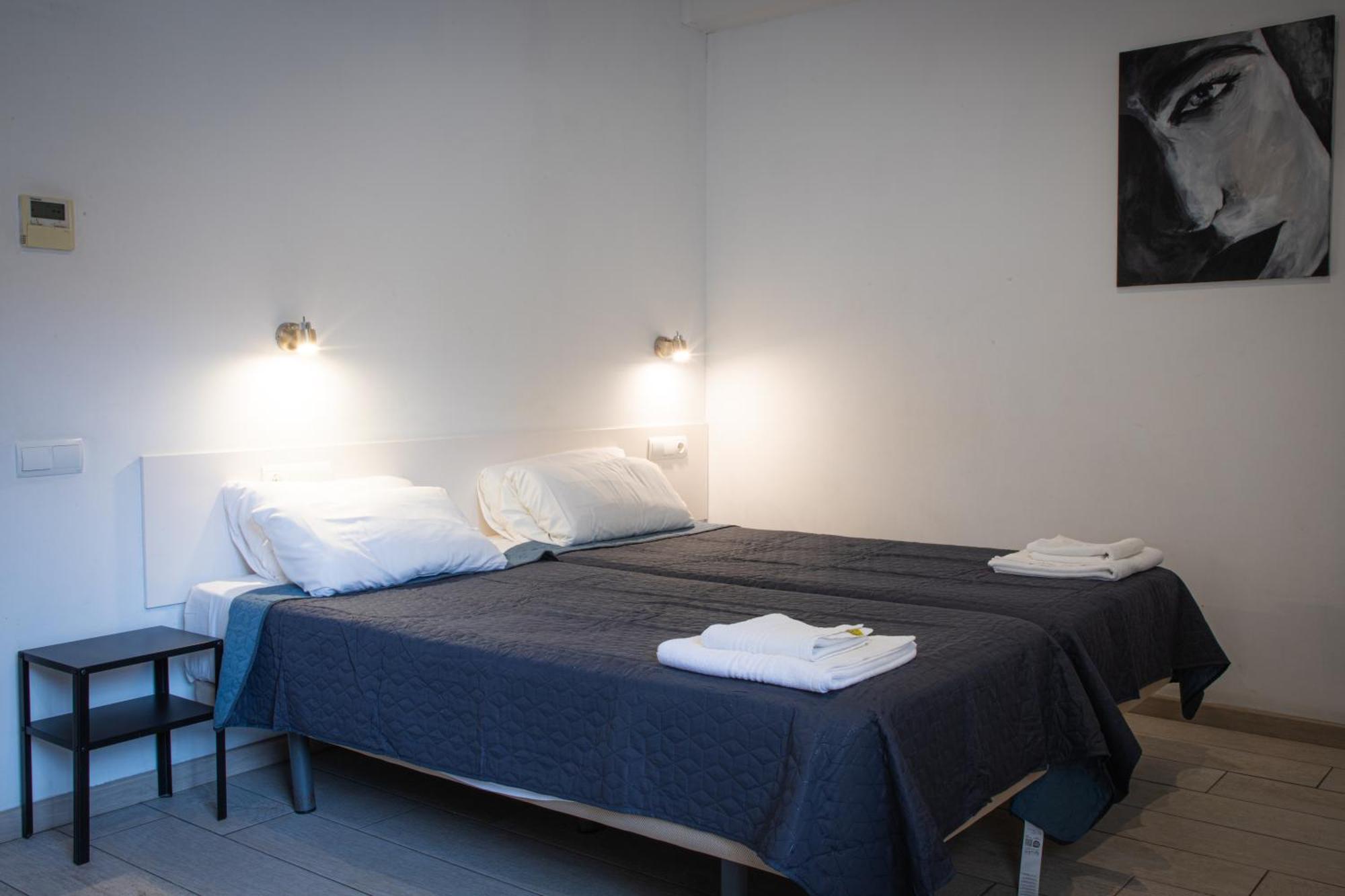 Apartamentos Comfort Calella Exterior photo